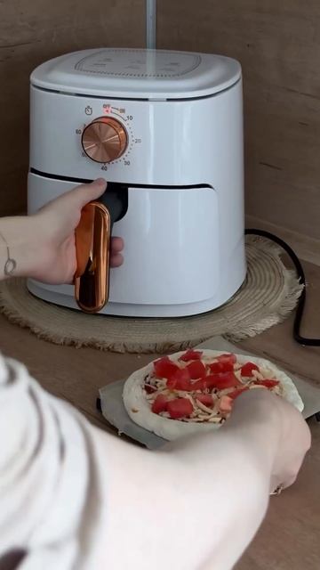 Рецепт хрустящей пиццы в аэрогриле🤤 Аэрогриль на WB: 17 смотреть онлайн