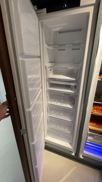 Встраиваемый холодильник смотреть онлайн