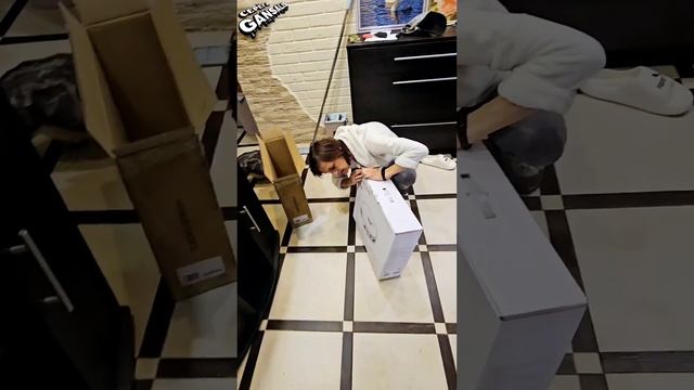 🔥 Старшие дети Балуют стариков подарками 🤗 #дети #се? смотреть онлайн