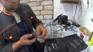 РАЗБИЛ ГАРАЖНУЮ КОПИЛКУ