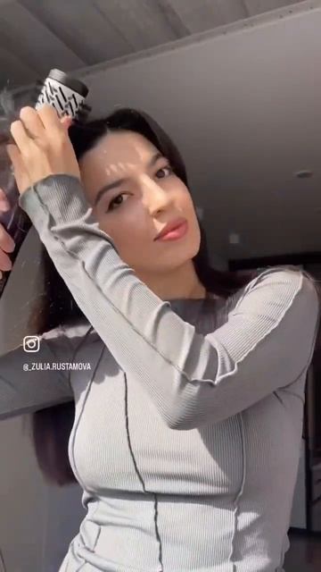 Укладываю челку на фен щетку 😍 смотреть онлайн