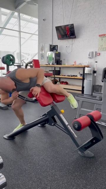 Восьмая серия Новой техники выполнения упражнений🤣 смотреть онлайн