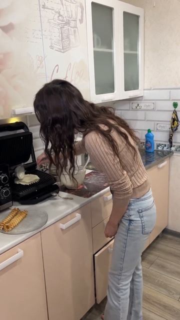 УЖИН ДОМАШНИЕ ВАФЛИ НА ГРИЛЕ НА КЕФИРЕ 2024.05.12. @katyagitelman смотреть онлайн