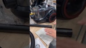 BGS21POW2: пилосос з контейнером Bosch ProPower - розпаковка