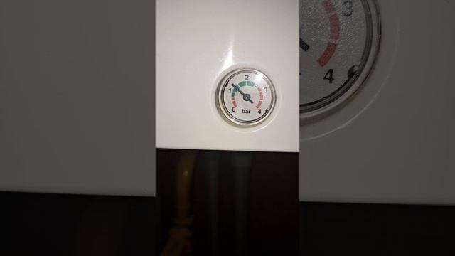 Газовый котёл Bosch, давление воды в системе #бош #газовы?