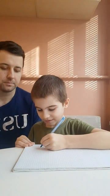 папа может💪 не работает ваш утюг😅😅 #папаможет #лайф смотреть онлайн