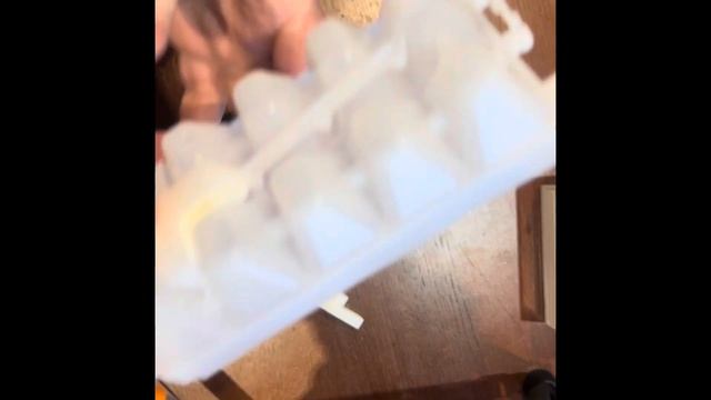 Liebherr ice maker repair / ремонт ледогенератора холодильника Ли смотреть онлайн