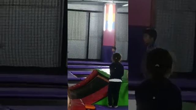 Игровпя площадка Алыма Адиля и Азима(2)