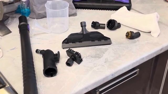 Тестируем работу пароочистителя Kitfort KT-9104-1 на кухне смотреть онлайн