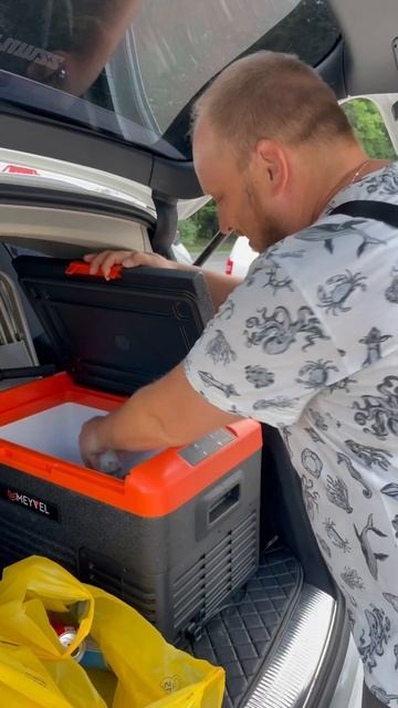 Холодильник на 30 литров. Я в него поставил только 11😂 смотреть онлайн