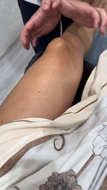 Массаж коленного сустава #shorts #массаж #суставы #лечени? смотреть онлайн