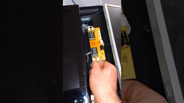 Поиск неисправных CCFL ламп подсветки телевизора DEX. Оди