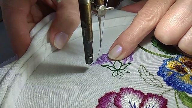 2 часть. Вышиваем художественной гладью на бытовой шве