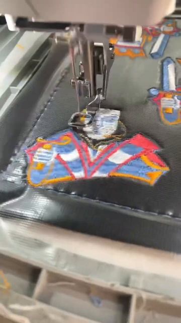 Работа с вышивальной машиной Aurora Stail 800