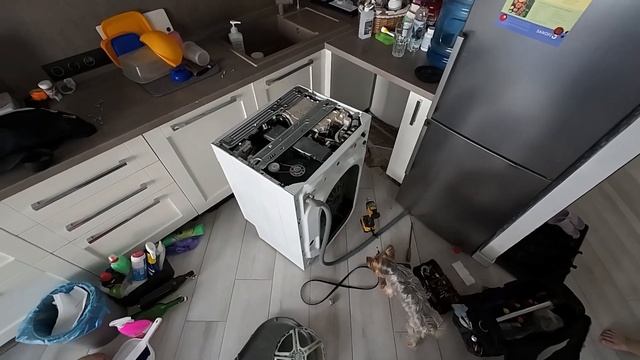 Стирально-сушильная машина Electrolux | стук во время стирк смотреть онлайн