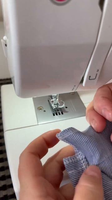 Обработка углов низа одежды #handmade #hobby #шитье #viral #fashion #f смотреть онлайн
