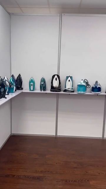 Выставочный зал бытовой техники находится в Москве.(家 смотреть онлайн