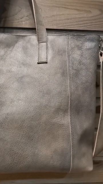 Сумка тоут из итальянской кожи растительного дублени?