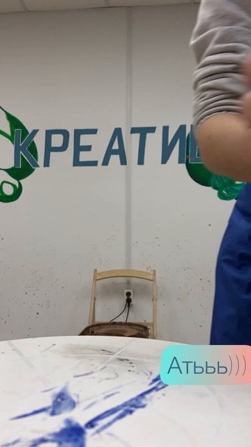 Слепила своими руками чайник из глины на гончарном кр? смотреть онлайн
