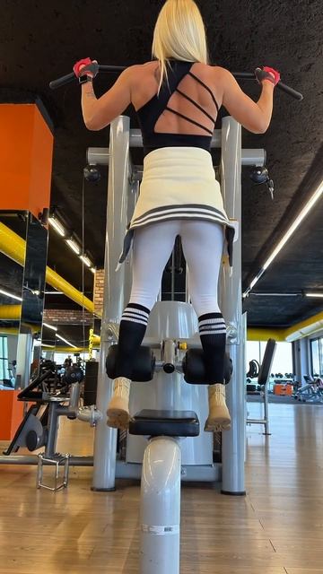 Когда не смогла сесть с большим весом, но знаешь, что в? смотреть онлайн