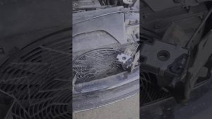 замена троса капота и замка BMW X5 E53