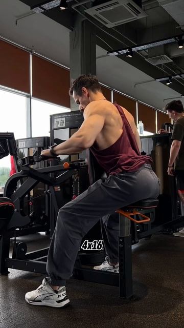 ТРЕНИРОВКА СПИНЫ смотреть онлайн