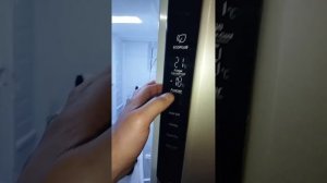 Холодильник Haier Side-by-Side  HRF-541DM7RU, жалоба плохо холодит.