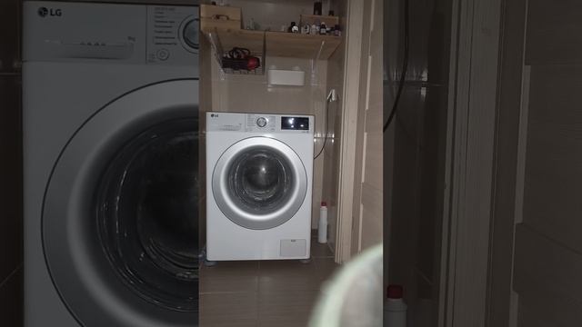Стиральная машина LG 9 kg Тëмные ткани 1400 Об/мин.40 градус? смотреть онлайн