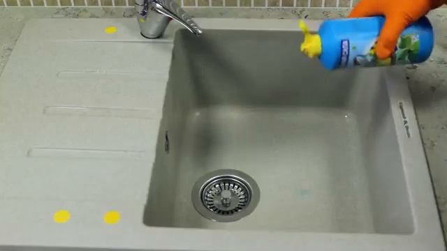 Кухонная мойка Zigmund & Shtain тест на прочность смотреть онлайн