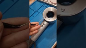 как снять кнопки фен дайсон/dyson. демонтаж снятие кнопо?