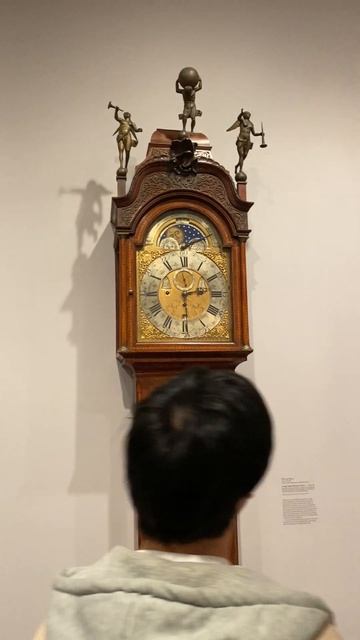 Старинные часы в Гарвардском музее искусства смотреть онлайн