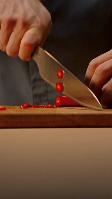 Тонко. Остро. Безупречно. Электрический вок BORK. смотреть онлайн