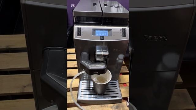 Чистка Saeco Lirika One touch таблеткой от кофейных масел смотреть онлайн