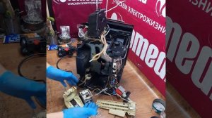 Кофемашина Delonghi Perfecta | Горит Восклицательный Знак