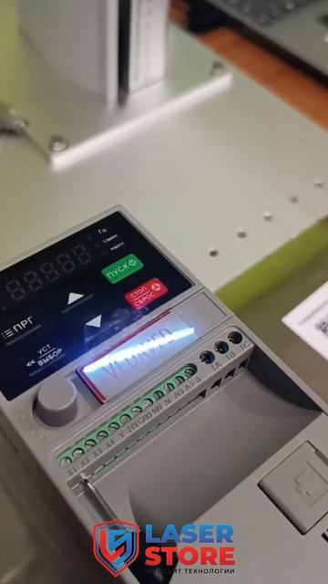 Снятие краски с АБС-пластика лазером #лазер #laser смотреть онлайн