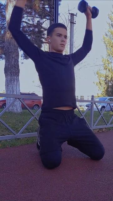 3х20|вес гантель под себя 🤙Слабо неделю без сахаросоде смотреть онлайн