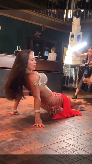 Hot drum solo bellydance / Liliya Gimatdinova / Танец живота на праздник в С смотреть онлайн