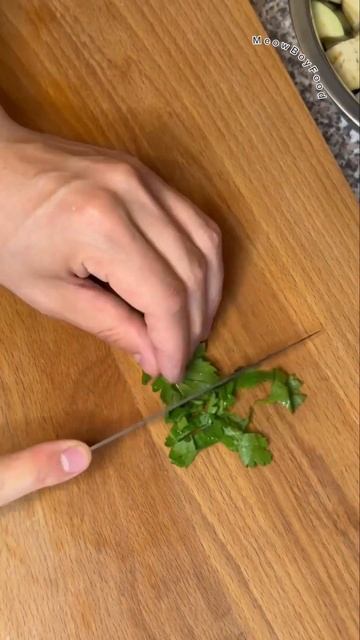 Хрустящие баклажаны #баклажаны #черри #петрушка #кунжу смотреть онлайн