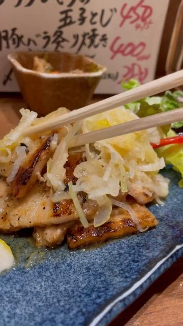 Бекон из свинины приготовленный на гриле. смотреть онлайн