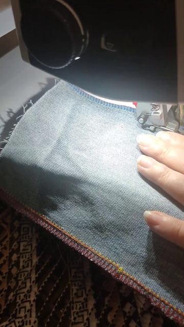 строчка на оверлоке смотреть онлайн