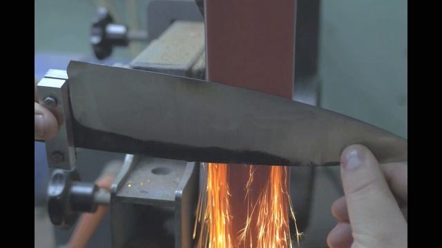 Как сделать нож из пилы по дереву,How to make a knife from a wood saw. смотреть онлайн