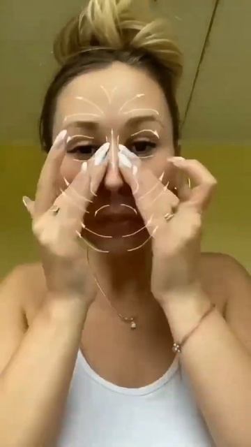 Массаж для лица: запоминаем линии Facial massage: memorizing lines смотреть онлайн