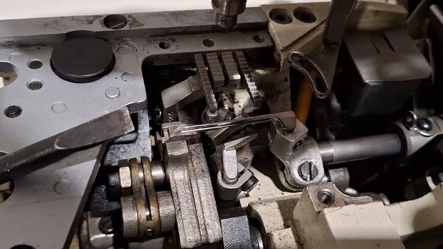 Распошивальная машина YAMATA, VC3711M-156L