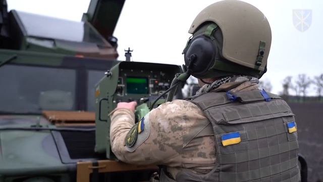 Американский ЗРК малой дальности AN/TWQ-1 Avenger на вооружении ВСУ смотреть онлайн