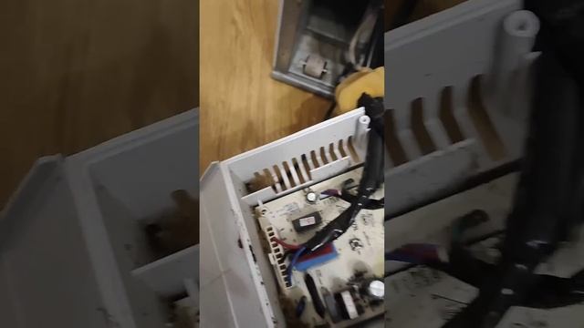 Haier 10лет, моргает/щёлкает при старте компрессора #став? смотреть онлайн