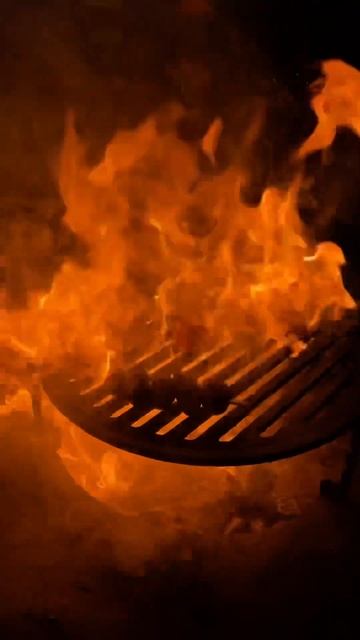 Огненный гриль и сочный шашлык #barbecue #grill #food #foodvolg #foodvide смотреть онлайн