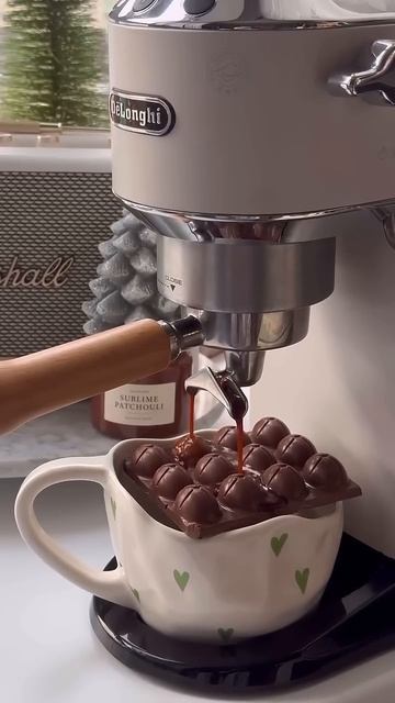 #coffee #эстетика #coffeemug #aestheticvideo #chocolate #кофе #coffeeaddict #barista #? смотреть онлайн
