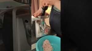 Мясорубка электрическая BOSCH