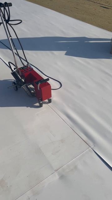 Сварка 12 000 м2 ПВХ кровли аппаратом PWT ROOFMASTER SLIM смотреть онлайн