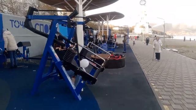 Новороссийск море пляж бесплатно зал на свежем воздух смотреть онлайн